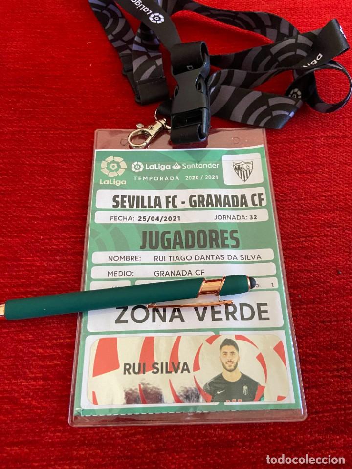 Coleccionismo deportivo: R19912 ENTRADA ACREDITACION SEVILLA GRANADA LIGA TEMPORADA 2020 2021 RUI SILVA CON FOTO