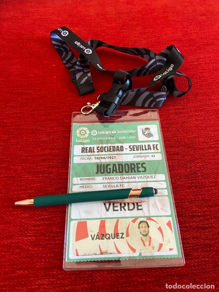 Coleccionismo deportivo: R19923 ENTRADA ACREDITACION REAL SOCIEDAD SEVILLA LIGA 2020 2021 FRANCO DAMIAN VAZQUEZ CON FOTO
