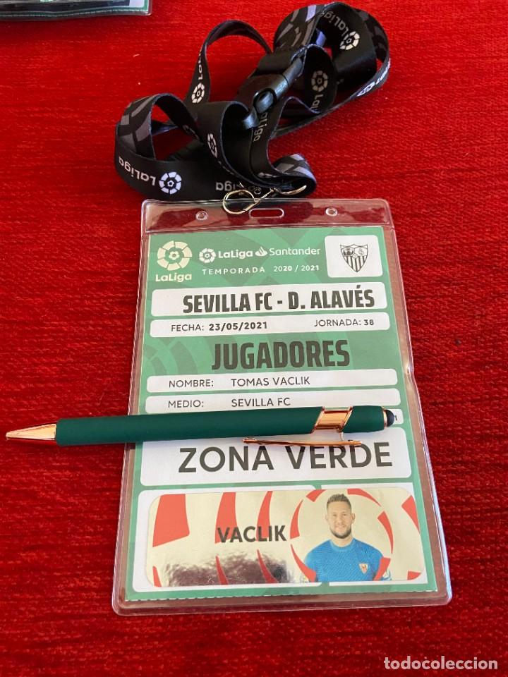 Sports collectibles: R19950 ENTRADA ACREDITACION SEVILLA 1-0 ALAVES LIGA TEMPORADA 2020 2021 TOMAS VACLIK CON FOTO