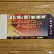 Coleccionismo deportivo: ENTRADA TROFEU JOAN GAMPER 2003 FC BARCELONA - BOCA JUNIORS DEBUT RONALDINHO GAUCHO EN EL CAMP NOU. Lote 402199634
