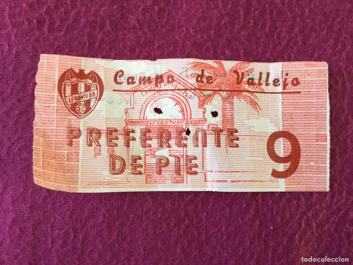 Coleccionismo deportivo: ENTRADA FUTBOL, LEVANTE UD , CAMPO VALLEJO , 1962 , LEVANTE - HUELVA --- ORIGINAL