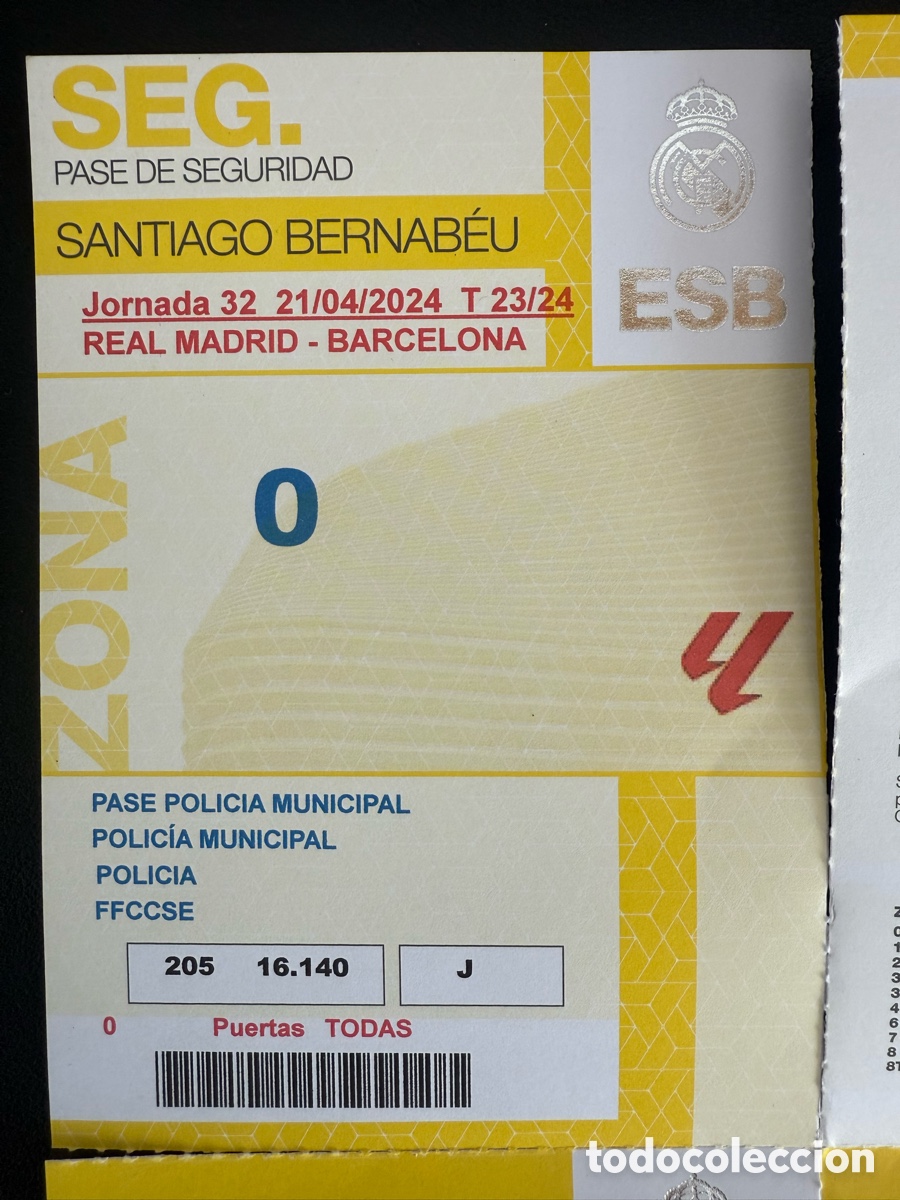 Coleccionismo deportivo: Pase de Seguridad Polic&iacute;a Municipal Estadio Santiago Bernab&eacute;u Real Madrid-Barcelona