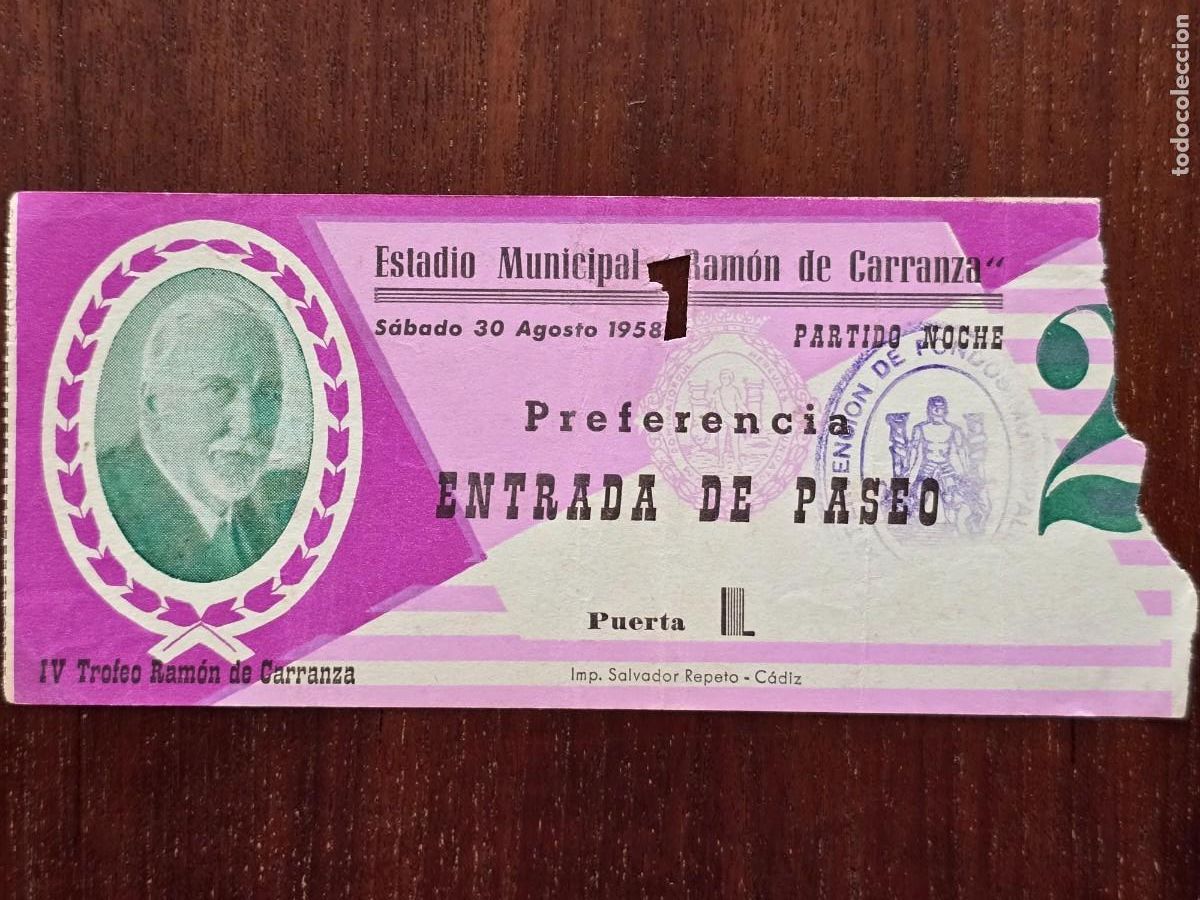 Colecionismo desportivo: Entrada de Futbol.Estadio Ramon de Carranza.Trofeo 30 Agosto 1958