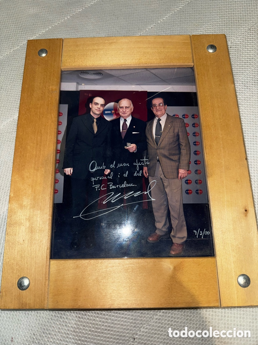 Coleccionismo deportivo: Foto oficial FC Barcelona firmada por Nicolau Casaus (a&ntilde;o 2000) &ndash; pieza hist&oacute;rica