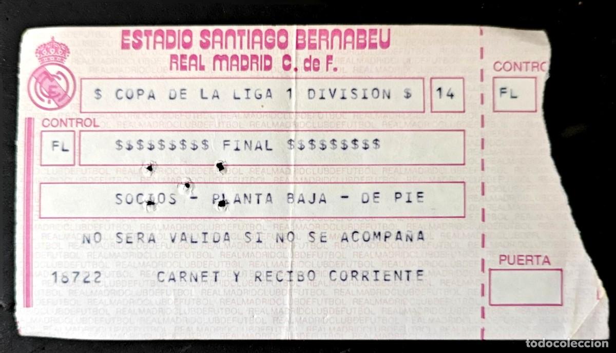 Coleccionismo deportivo: Entrada Futbol Real Madrid Estadio Santiago Bernabeu FINAL COPA DE LA LIGA 1&ordf; Division Socios
