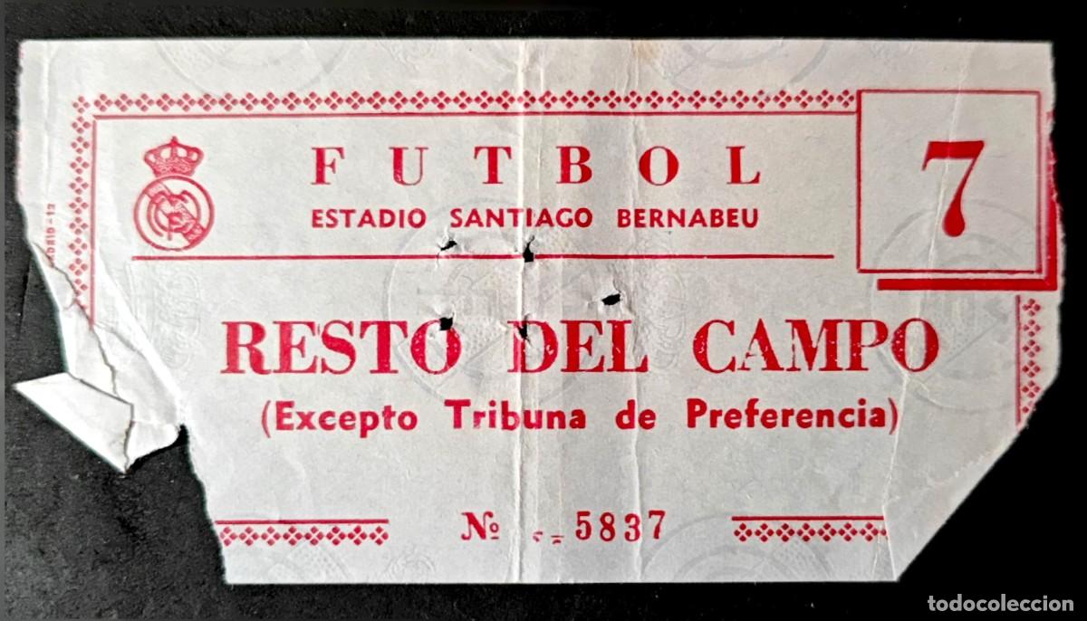 Coleccionismo deportivo: Entrada Futbol Real Madrid Estadio Santiago Bernabeu Resto del Campo