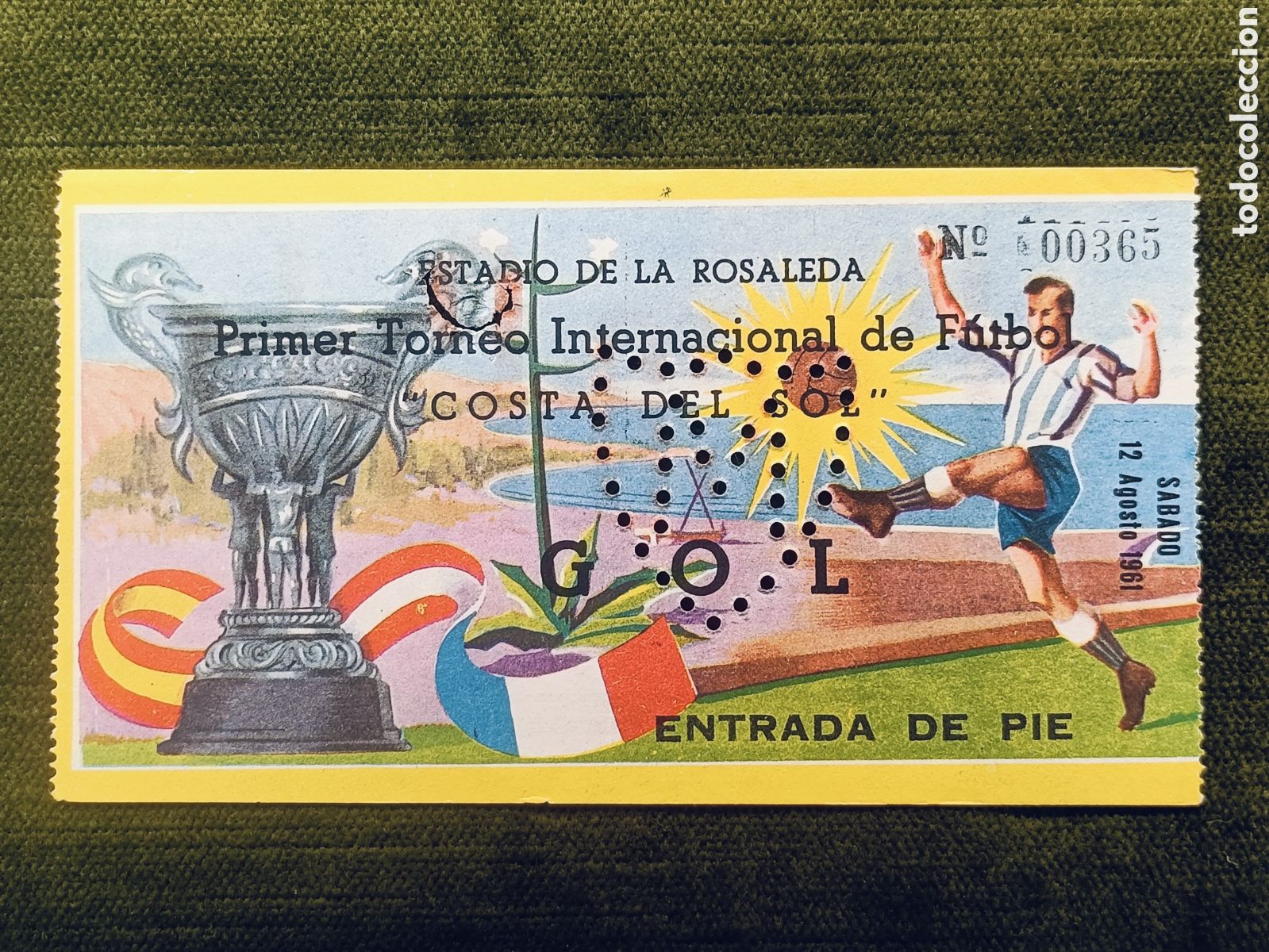 Coleccionismo deportivo: ENTRADA PRIMER TORNEO INTERNACIONAL DE FUTBOL COSTA DEL SOL . A&Ntilde;O 1961. MALAGA