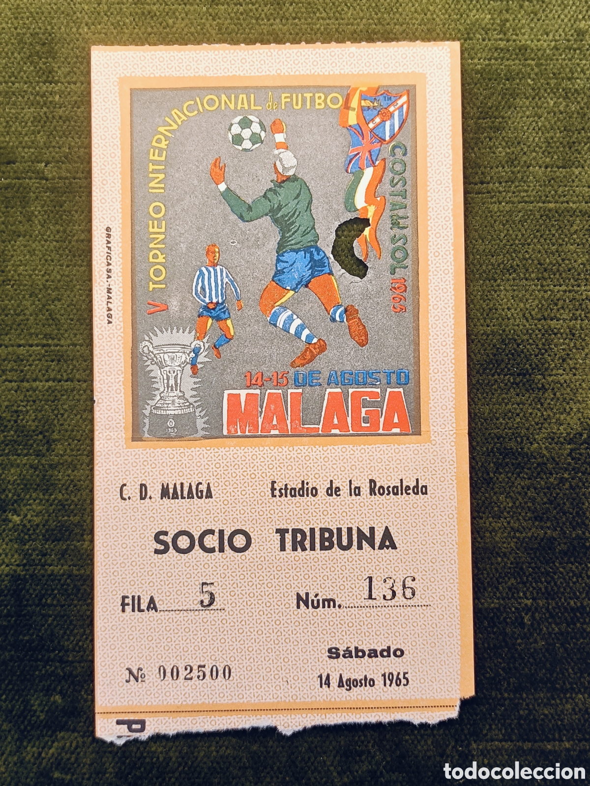 Coleccionismo deportivo: ENTRADA V TORNEO INTERNACIONAL DE FUTBOL COSTA DEL SOL . A&Ntilde;O 1965. MALAGA