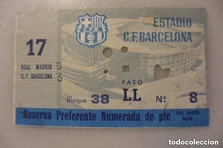 Coleccionismo deportivo: ENTRADA DE FUTBOL BARCELONA REAL MADRID. TEMPORADA 1960-61. RESULTADO 3-5