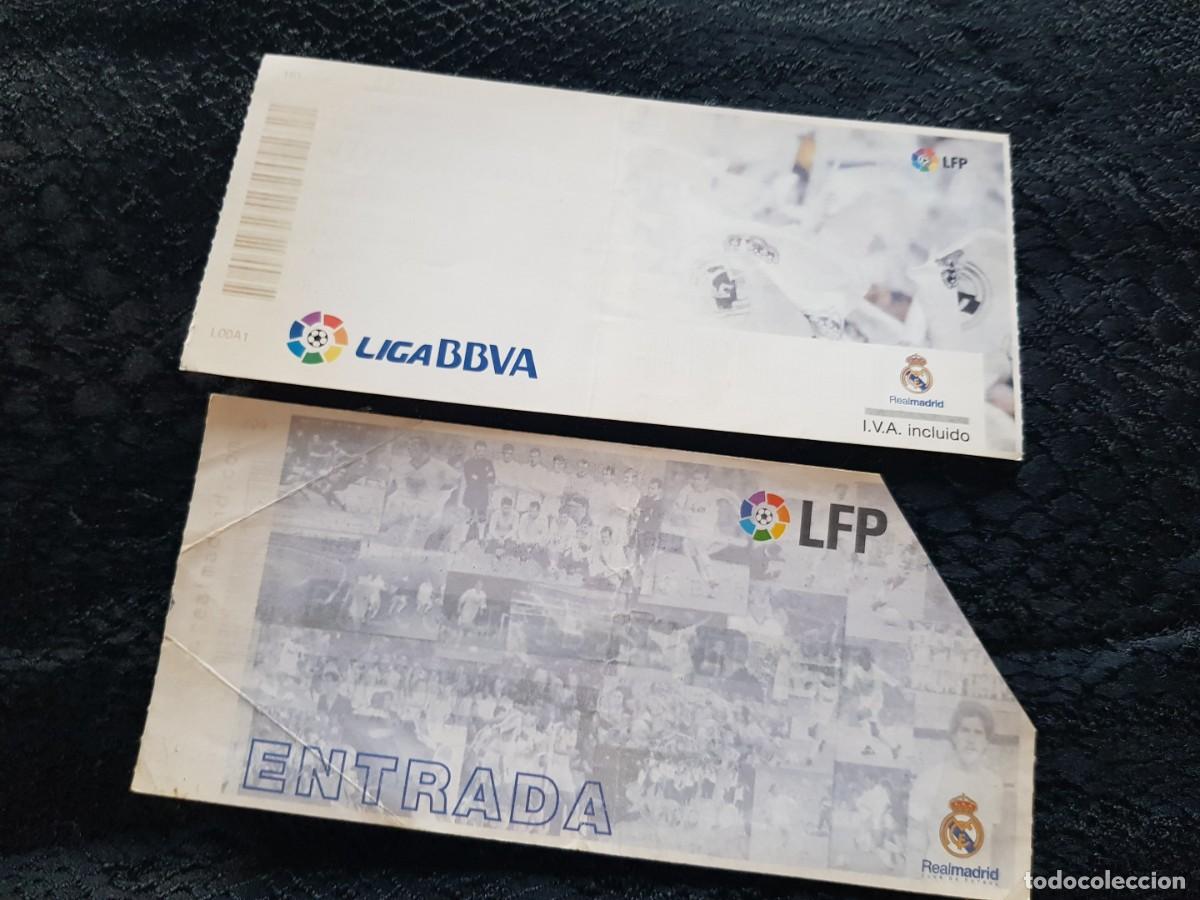 Coleccionismo deportivo: Lote dos entradas Real Madrid - Real Betis (poco legibles)