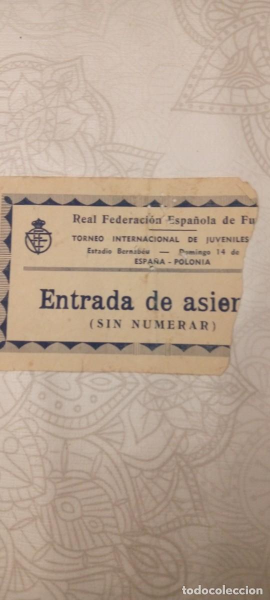 Coleccionismo deportivo: Entrada para el Torneo Internacional de Juveniles entre Espa&ntilde;a y Polonia.