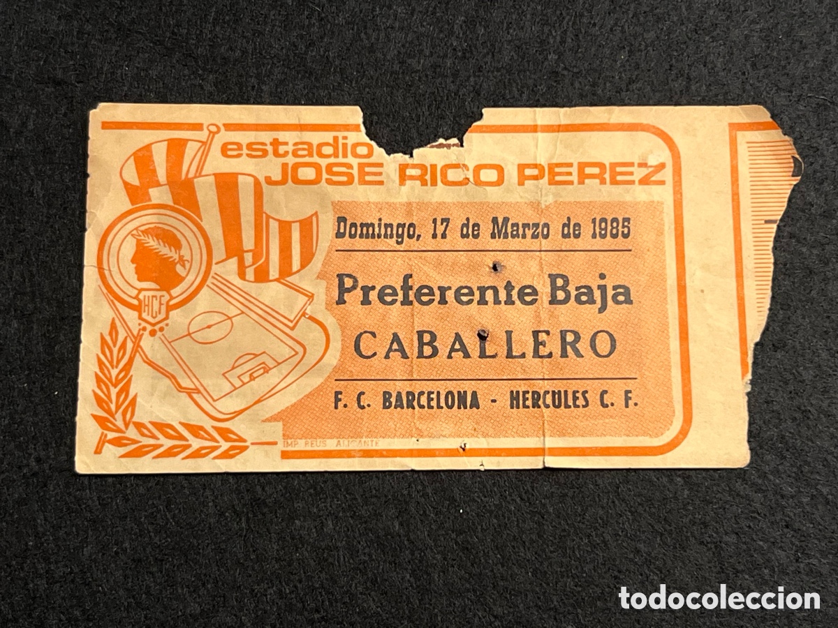 Coleccionismo deportivo: ENTRADA H&Eacute;RCULES CF FC BARCELONA LIGA 1984-85 17 MARZO 1985 TICKET BAR&Ccedil;A FUTBOL.