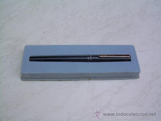 Escriban&iacute;a: ROLLER - PAPER MATE -CON ESTUCHE - MONOGRAM - SIN USAR. - Foto 1