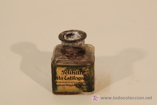 Escriban&iacute;a: Tintero en vidrio marca Pelikan. S. XIX - Foto 1