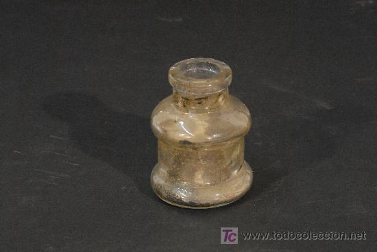 Escriban&iacute;a: Antiguo Tintero en vidrio. - Foto 1