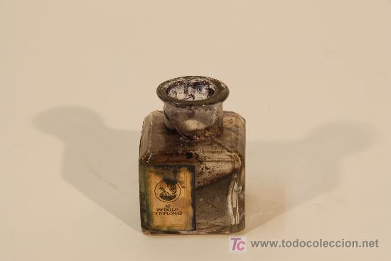 Escriban&iacute;a: Tintero en vidrio marca Pelikan. S. XIX - Foto 3