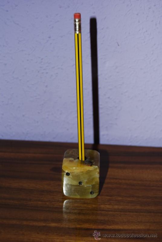 Escriban&iacute;a: ORIGINAL PORTALAPICEROS DE M&Aacute;RMOL EN FORMA DE DADO - Foto 2