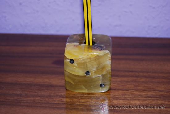 Escriban&iacute;a: ORIGINAL PORTALAPICEROS DE M&Aacute;RMOL EN FORMA DE DADO - Foto 3