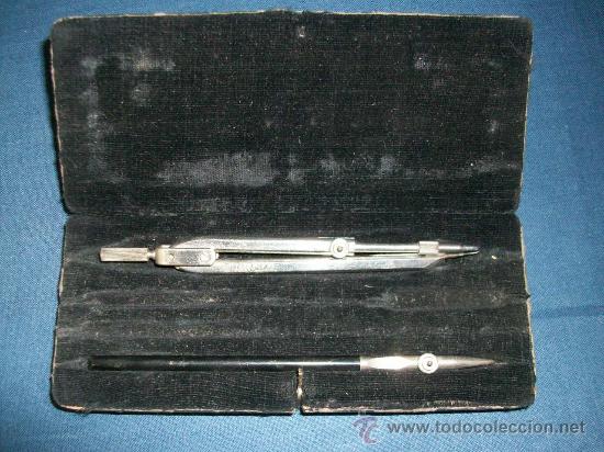 Escriban&iacute;a: ESTUCHE CON COMPAS Y TIRALINEAS - Foto 1