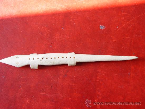 Escriban&iacute;a: Cocodrilo. Abrecartas antiguo de marfil. - Foto 1