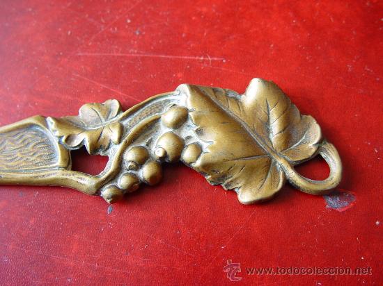 Escriban&iacute;a: Abrecartas antiguo de bronce - Foto 2