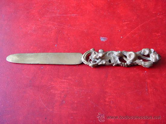 Escriban&iacute;a: Abrecartas antiguo de bronce. - Foto 1
