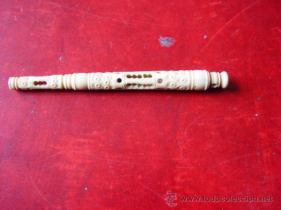 Escriban&iacute;a: Pluma de marfil antigua perfectamente conservada. - Foto 1
