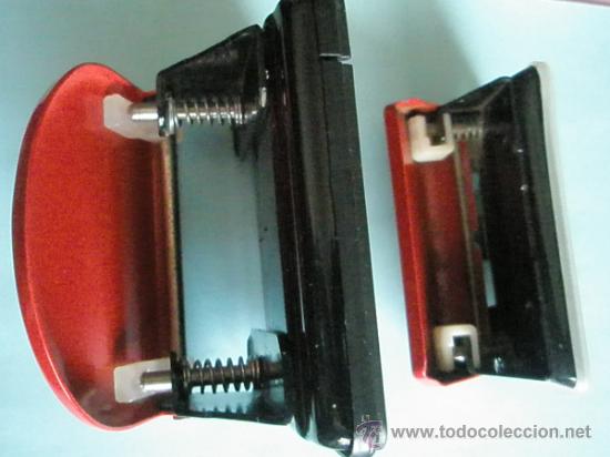 Escriban&iacute;a: JUEGO DE 2 ANTIGUOS-PERFORADORES-PETRUS-. - Foto 2