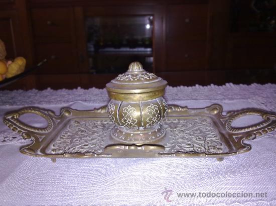 Escriban&iacute;a: antiguo y preciosisimo tintero de bronce. - Foto 1