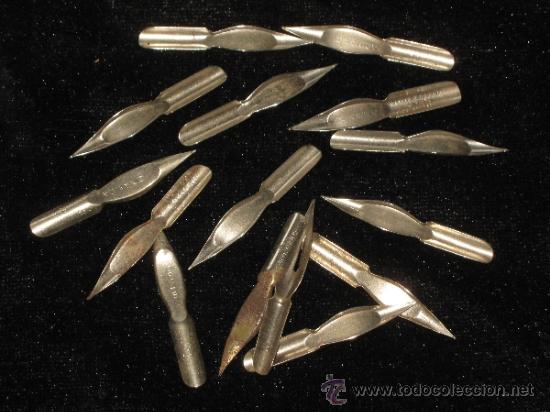 Writing Items: LOTE CON 15 PLUMILLAS