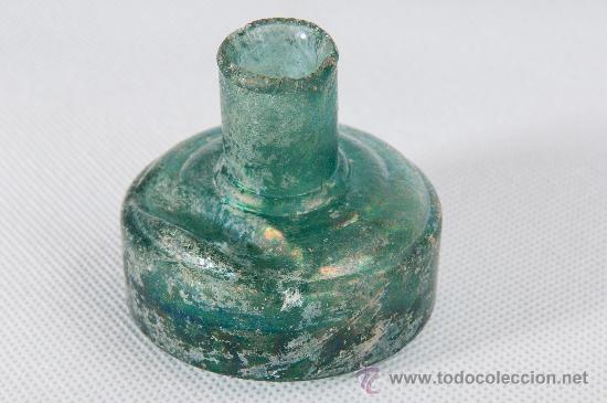 Escriban&iacute;a: TINTERO DE VIDRIO VERDE, SIGLO XIX - Foto 2