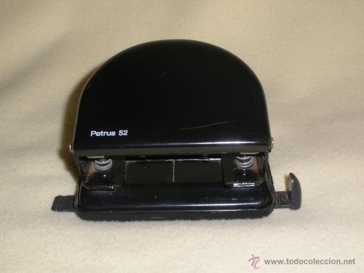 Escriban&iacute;a: TALADRO - PERFORADORA DE PAPEL PETRUS 52 - Foto 2