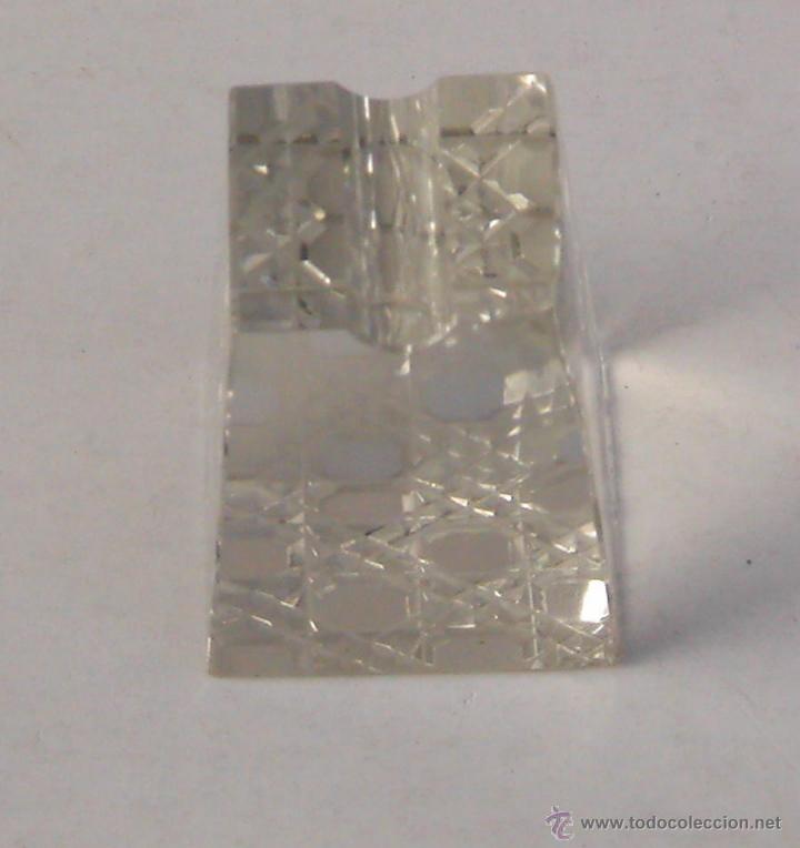 Writing Items: Soporte para pluma en cristal tallado