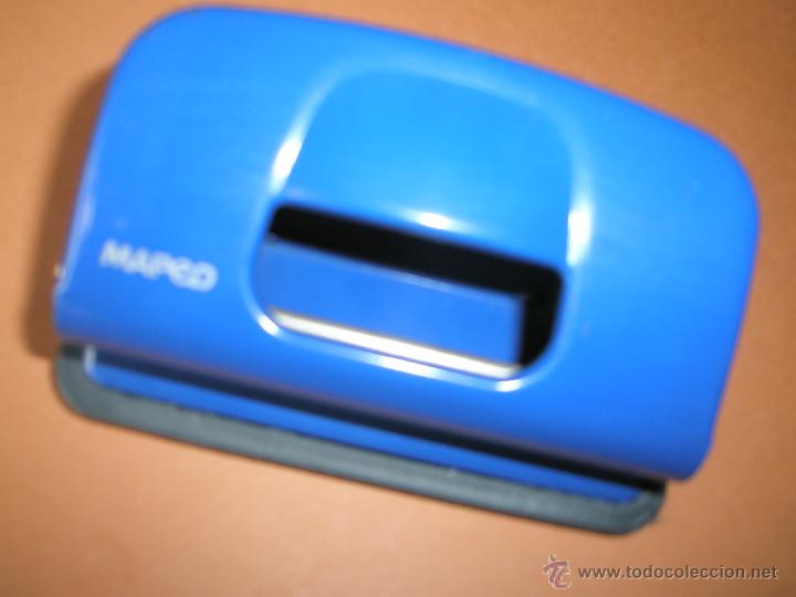 Escriban&iacute;a: PERFORADOR DE PAPEL-MAPED-AZUL-11x7 CMS-. - Foto 3