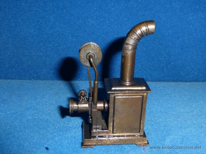 Escriban&iacute;a: SACAPUNTAS ANTIGUO CON FORMA DE PROYECTOR - Foto 3