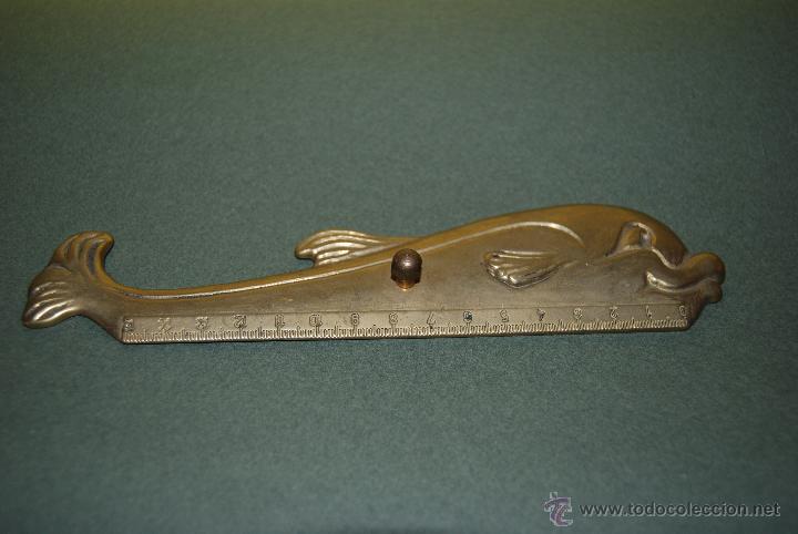 Escriban&iacute;a: REGLA DE LAT&Oacute;N EN FORMA DE BALLENA - 15 CENT&Iacute;METROS - Foto 1