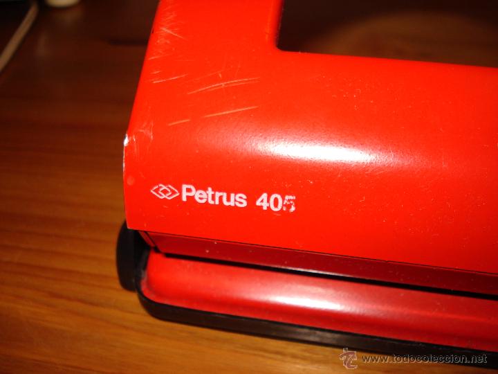 Escriban&iacute;a: PERFORADORA DOBLE PETRUS 405 COLOR ROJO - Foto 3
