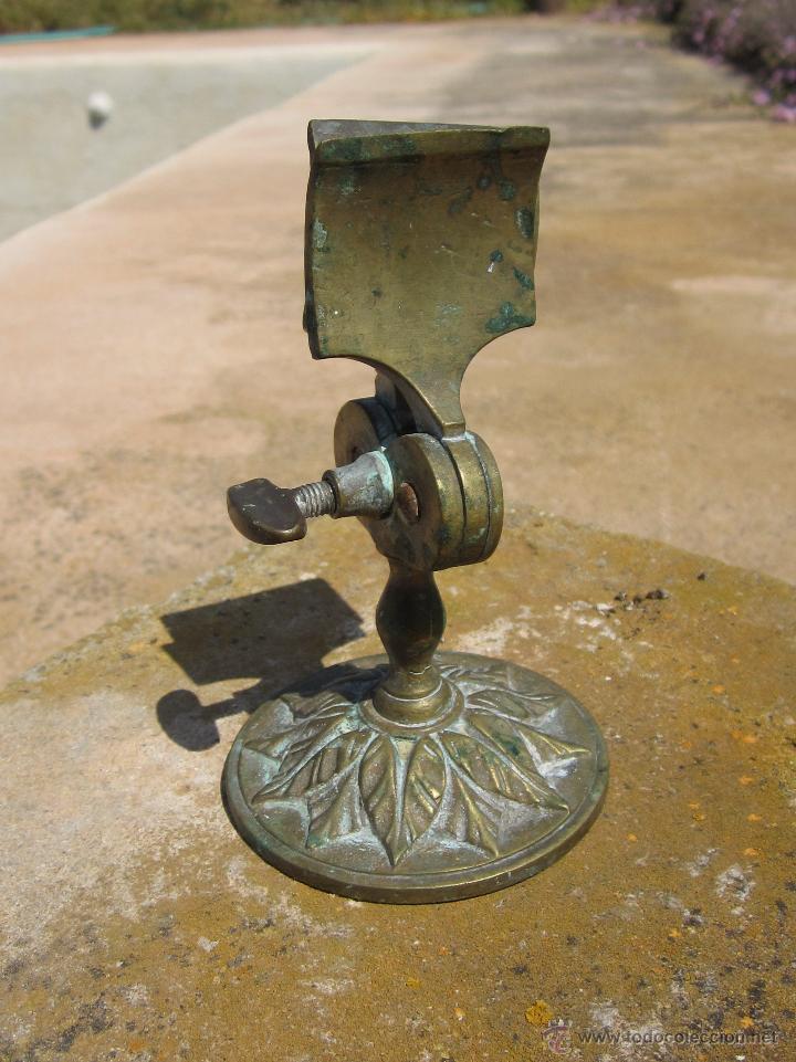 Escriban&iacute;a: Antiguo pinza papeles - Foto 1