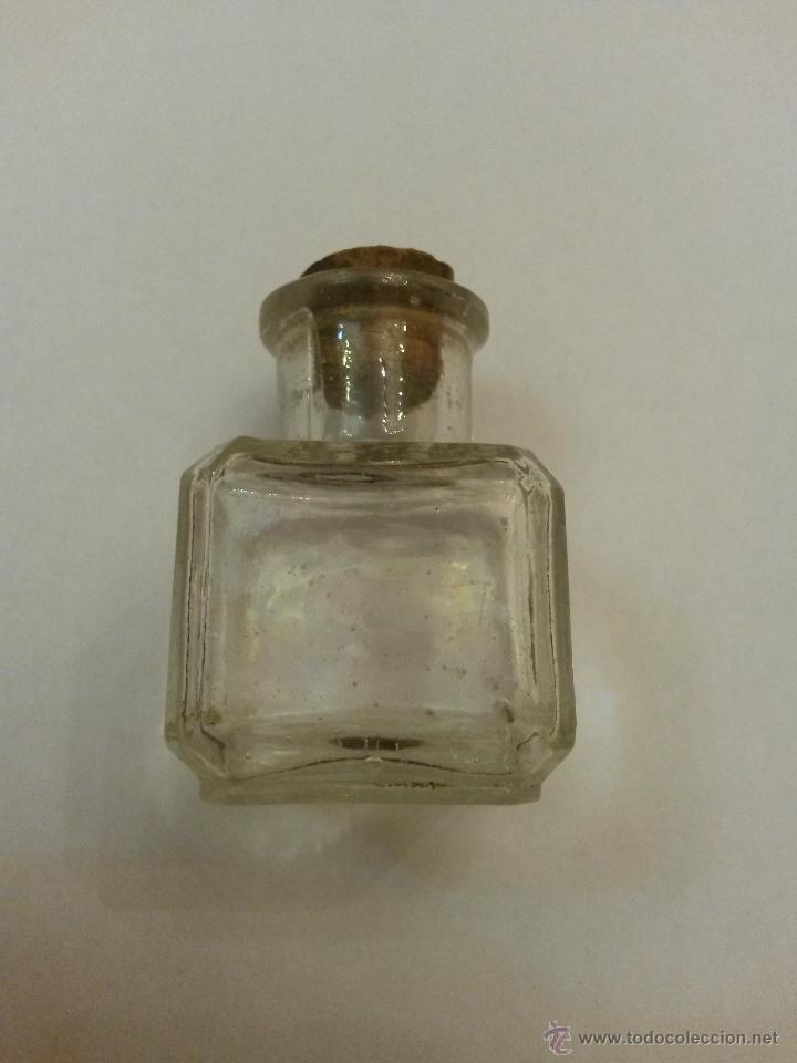 Escriban&iacute;a: Tintero de 4,8 x 3,5 cms - Foto 1