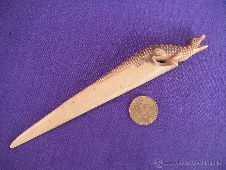 Escriban&iacute;a: ANTIGUO ABRECARTAS COCODRILO - Foto 3