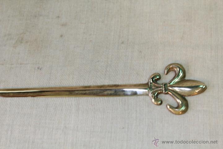 Escriban&iacute;a: abrecartas de bronce con la flor de lis - Foto 4