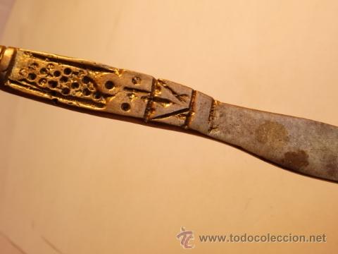 Escriban&iacute;a: Antiguo abrecartas en bronce - Foto 4