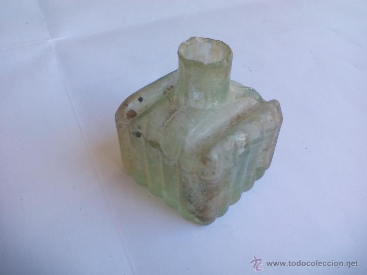 Escriban&iacute;a: Antiguo bote, tarro o tintero de cristal tallado - Foto 1