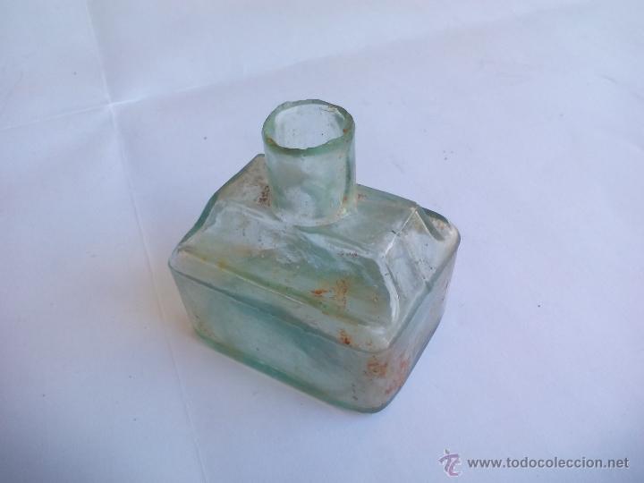 Escriban&iacute;a: Antiguo tintero de cristal. - Foto 2