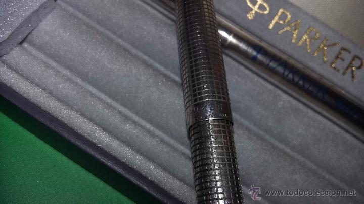 Escriban&iacute;a: BOLIGRAFO PARKER 75 SIN USO EN PLATA CON RECAMBIO - Foto 3