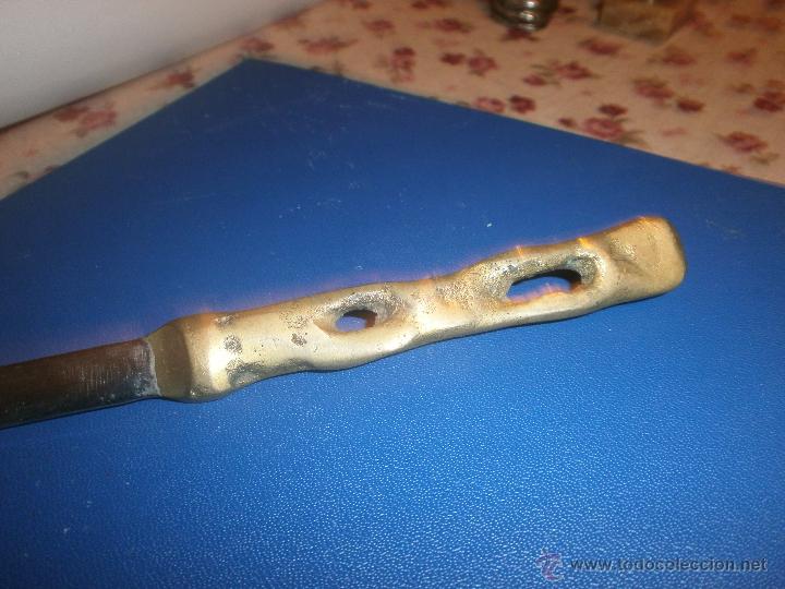 Escriban&iacute;a: Abrecartas met&aacute;lico mango de bronce  medida 22 cm. - Foto 2