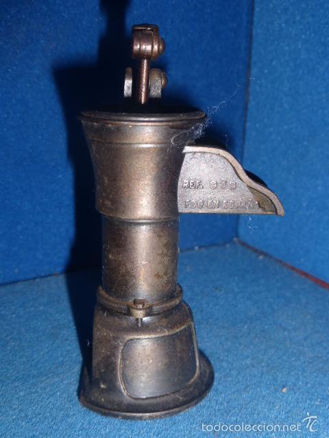 Escriban&iacute;a: SACAPUNTAS CON FORMA DE BOMBA DE AGUA. - Foto 4