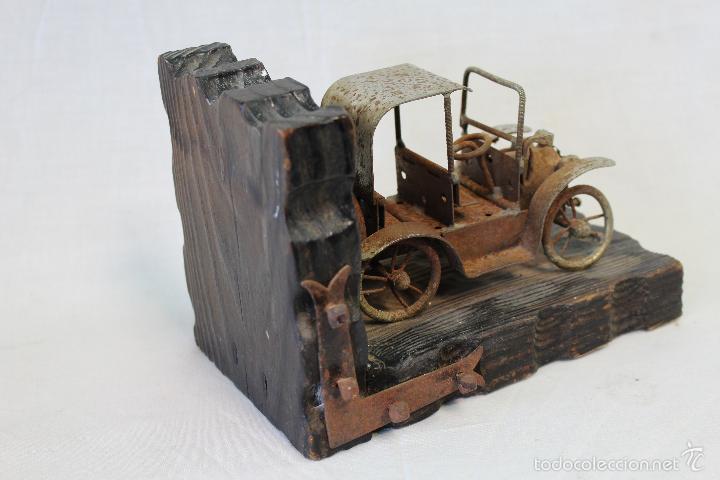 Escriban&iacute;a: sujetalibros de madera con coche antiguo de hierro - Foto 7