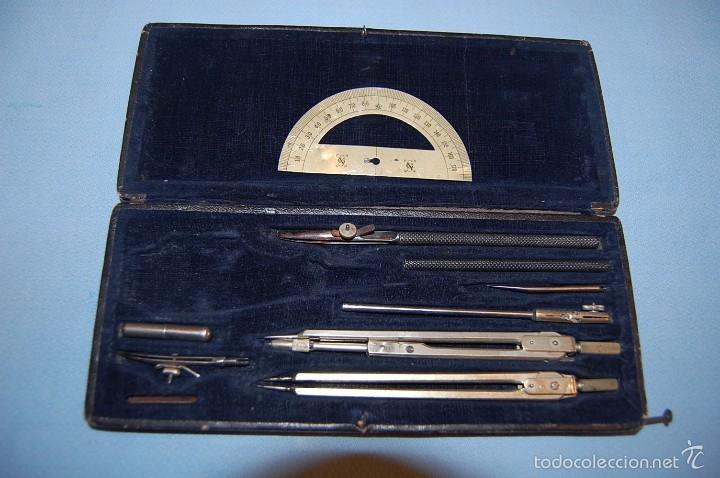 Escriban&iacute;a: COMP&Aacute;S CON ESTUCHE DE 1900 - Foto 1