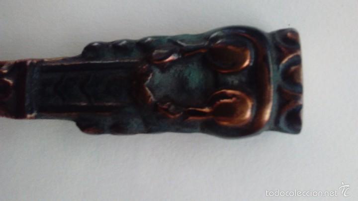 Escriban&iacute;a: Abrecartas de bronce firmado - Foto 2
